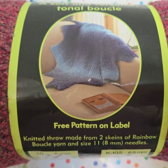 JUMBO SKEIN SENSATIONS RAINBOW BOUCLE YARN  11 OZ SKEIN, 853 YARDS! - Picture 6 of 8